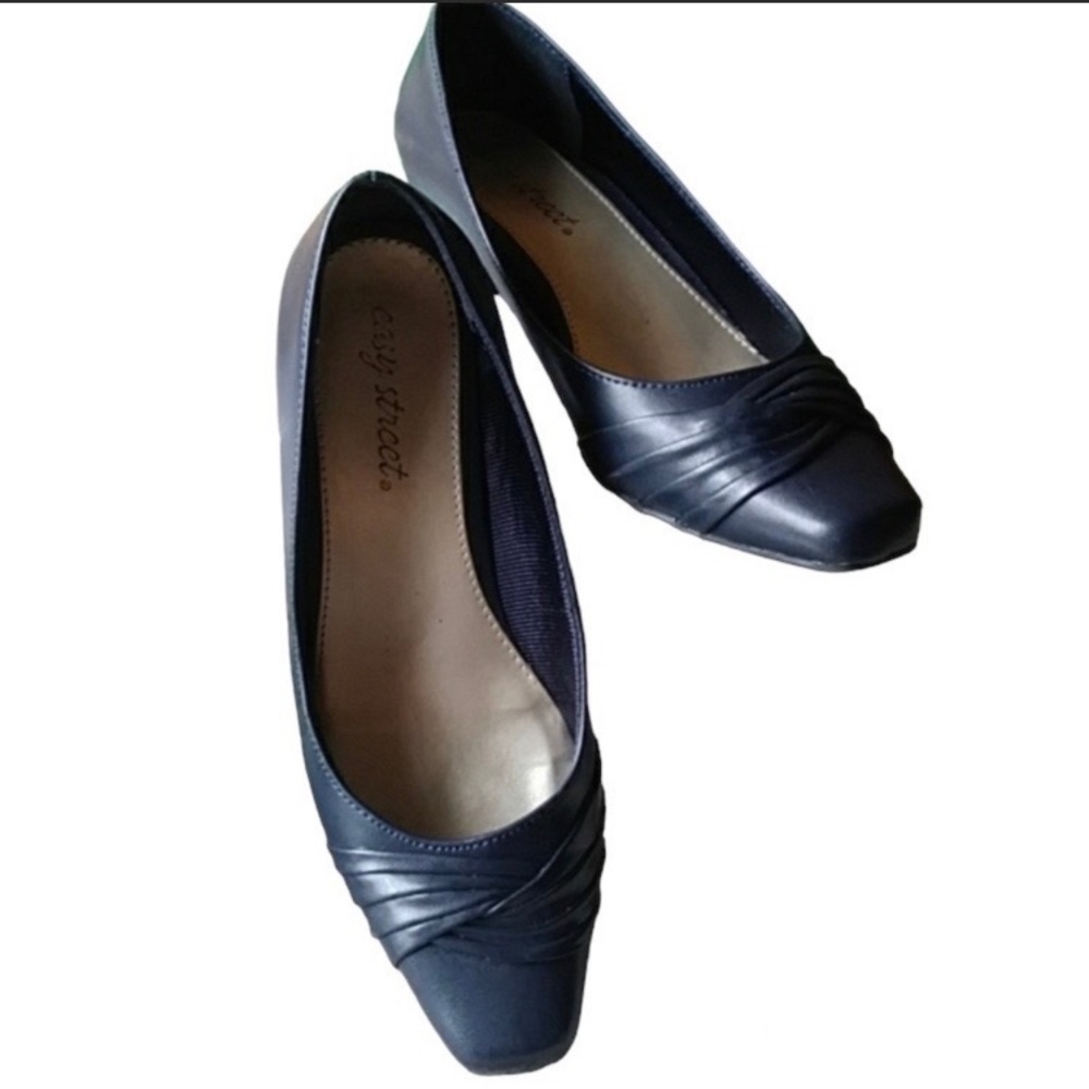 🛑LAST CHANCE🛑EASY STREET Womans Pumps (v)